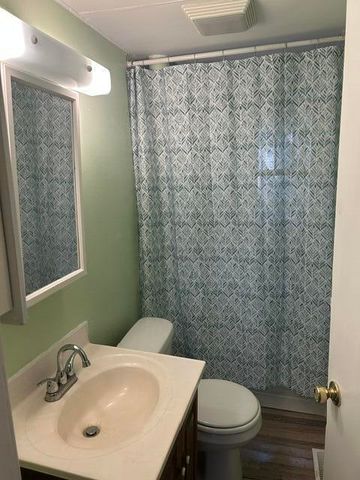 1925 Valley Street, Muskegon, MI 49442