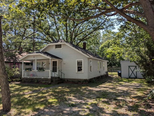 1925 Valley Street, Muskegon, MI 49442