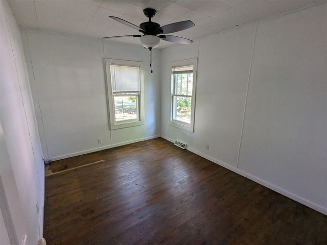 1925 Valley Street, Muskegon, MI 49442