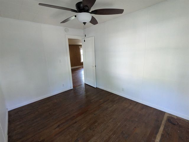 1925 Valley Street, Muskegon, MI 49442