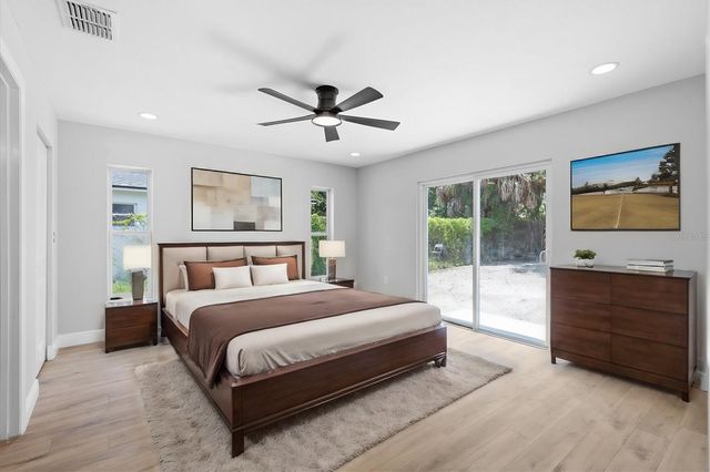 2015 E SEWARD STREET, Tampa, FL 33604