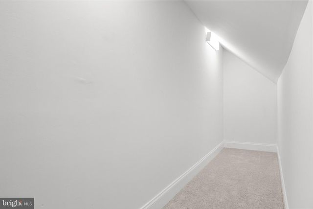 42 SPRUCE AVE, Maple Shade, NJ 08052