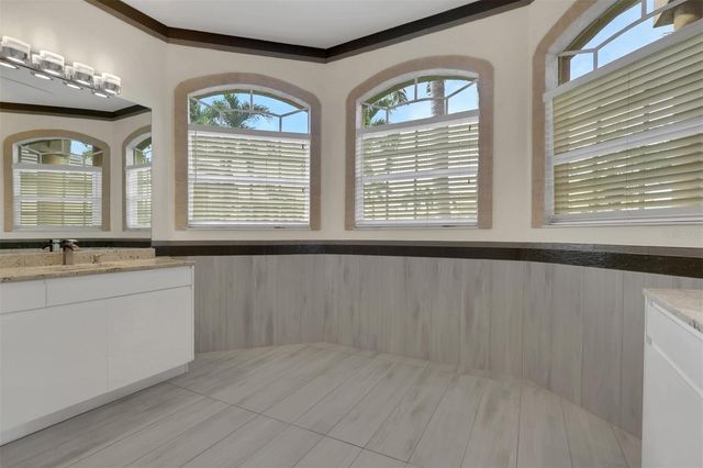 8596 SOUTHWIND BAY CIRCLE, Fort Myers, FL 33908