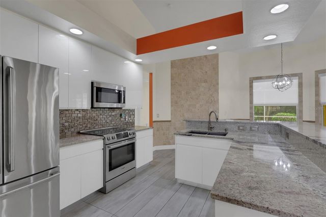 8596 SOUTHWIND BAY CIRCLE, Fort Myers, FL 33908