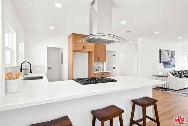 1552 W Vernon Avenue 2, Los Angeles, CA 90062