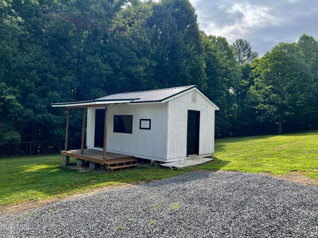 437 Turner Road, Bluff City, TN 37618