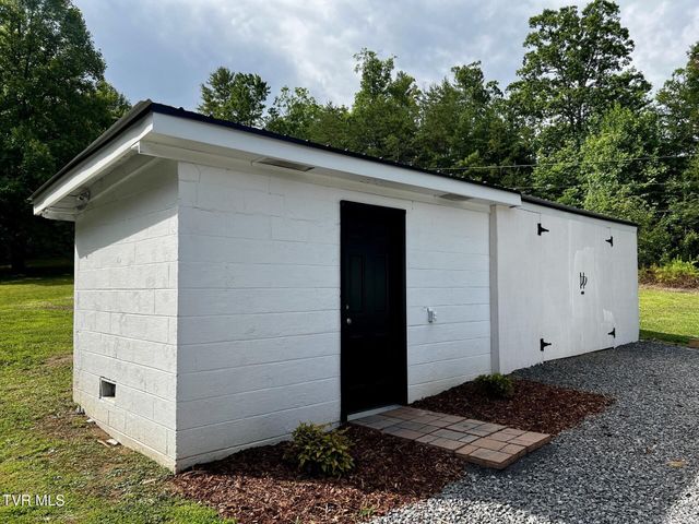437 Turner Road, Bluff City, TN 37618