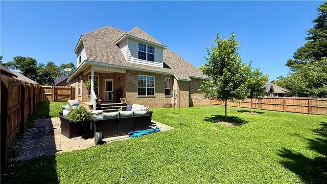 5706 Stoney Creek Drive, Rogers, AR 72758
