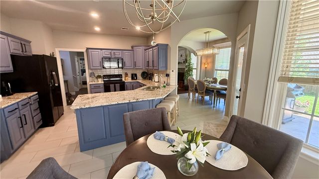 5706 Stoney Creek Drive, Rogers, AR 72758