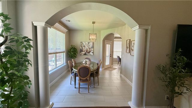 5706 Stoney Creek Drive, Rogers, AR 72758