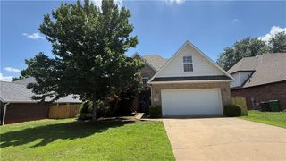 5706 Stoney Creek Drive, Rogers, AR 72758