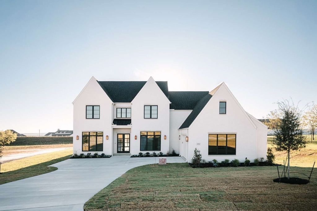 12512 Bella Quinn Drive, Fort Worth, TX 76126