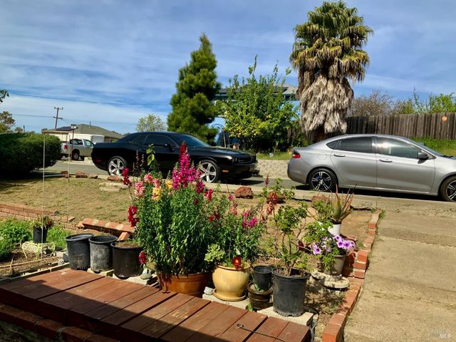 105 Laguna St, Vallejo, CA 94591
