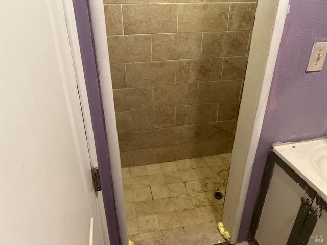 105 Laguna St, Vallejo, CA 94591