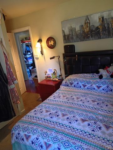 105 Laguna St, Vallejo, CA 94591