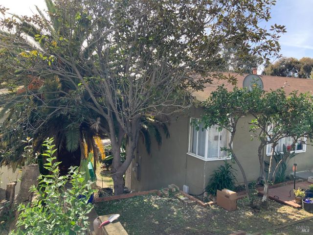 105 Laguna St, Vallejo, CA 94591