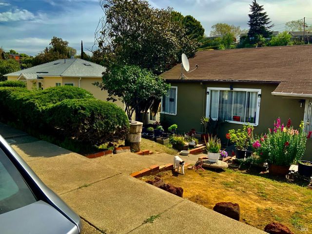 105 Laguna St, Vallejo, CA 94591