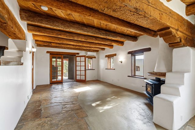 21B Sudeste Place, Santa Fe, NM 87508