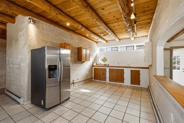 21B Sudeste Place, Santa Fe, NM 87508