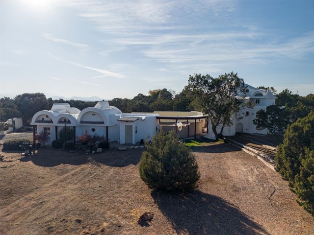 21B Sudeste Place, Santa Fe, NM 87508