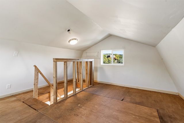 21B Sudeste Place, Santa Fe, NM 87508