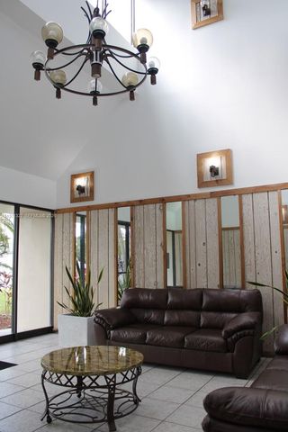 210 Lakeview Dr 306, Weston, FL 33326