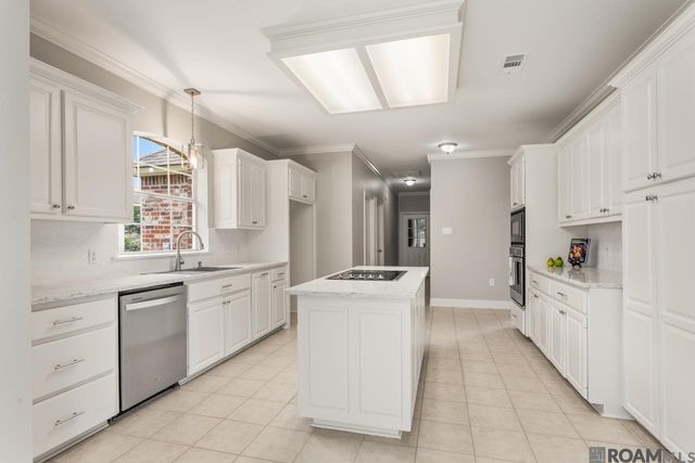 17222 Sweet Olive Ave, Baton Rouge, LA 70817