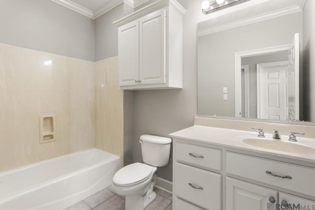 17222 Sweet Olive Ave, Baton Rouge, LA 70817