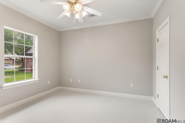 17222 Sweet Olive Ave, Baton Rouge, LA 70817