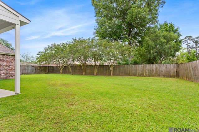 17222 Sweet Olive Ave, Baton Rouge, LA 70817