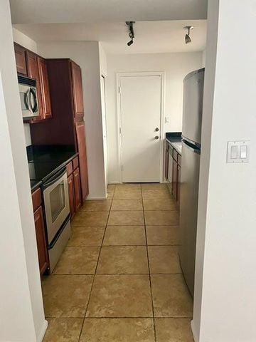 10055 E Mountain View Lake Drive 1031, Scottsdale, AZ 85258