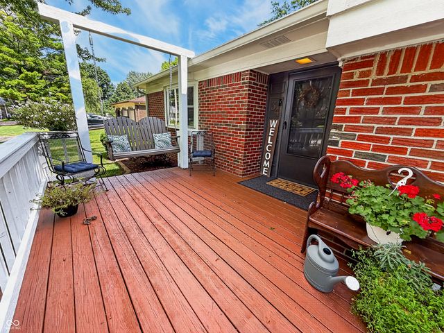 34 Riverview Court, Greenfield, IN 46140
