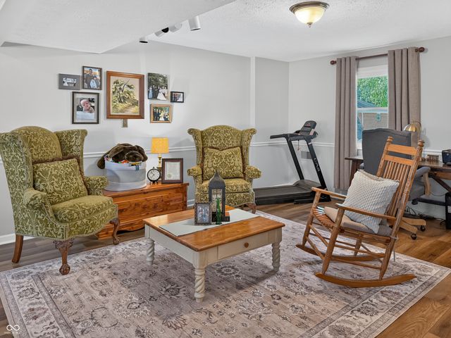 34 Riverview Court, Greenfield, IN 46140