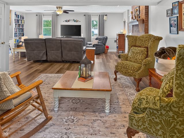 34 Riverview Court, Greenfield, IN 46140