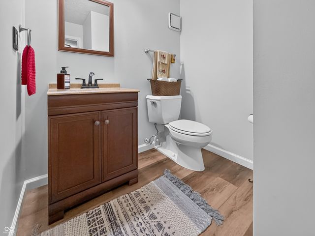 34 Riverview Court, Greenfield, IN 46140