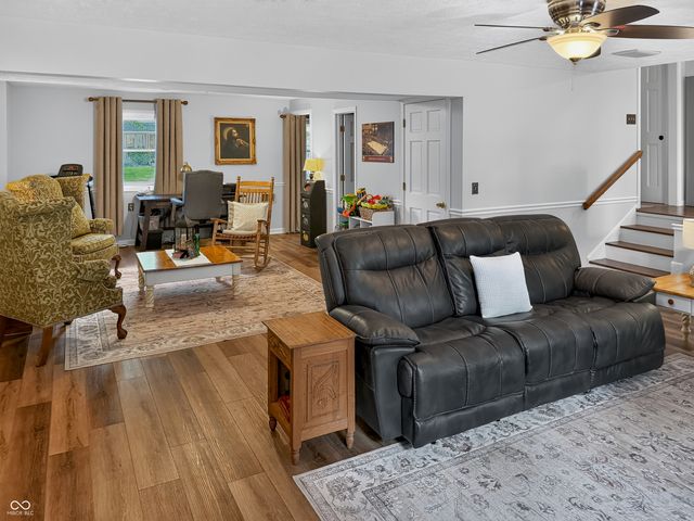 34 Riverview Court, Greenfield, IN 46140