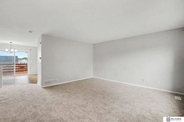 8742 Read Street, Omaha, NE 68122