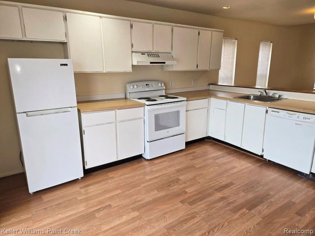 755 Emmons Avenue, Birmingham, MI 48009