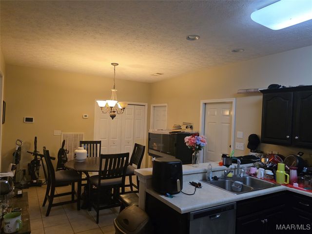 820 Dunvegan Drive, Prattville, AL 36067