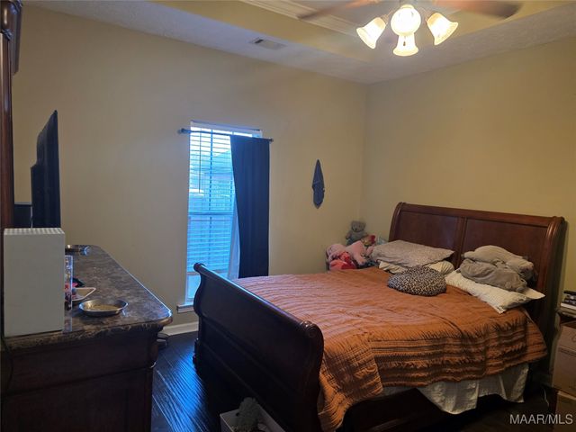 820 Dunvegan Drive, Prattville, AL 36067