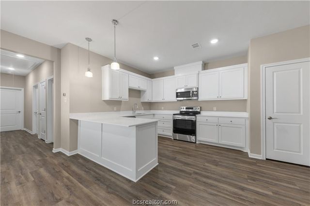 1249 Storm Row, Bryan, TX 77808