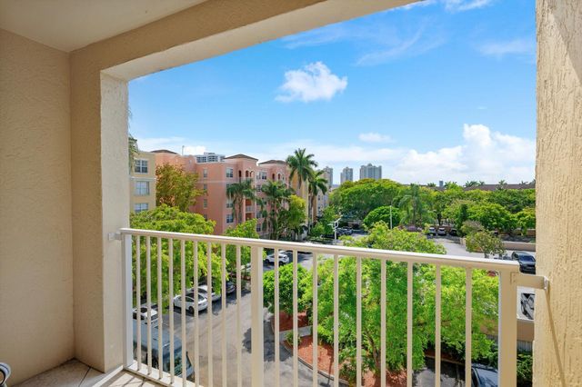 19601 E Country Club Drive 7505, Aventura, FL 33180