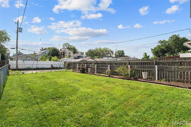 5336 West Avenue, St Louis, MO 63116