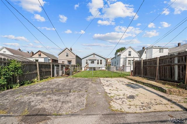 5336 West Avenue, St Louis, MO 63116