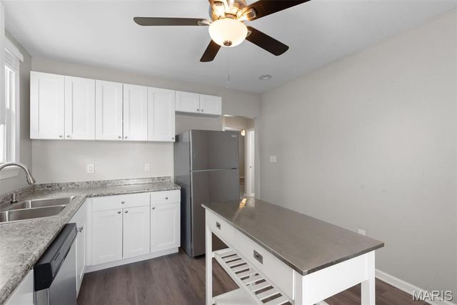 5336 West Avenue, St Louis, MO 63116
