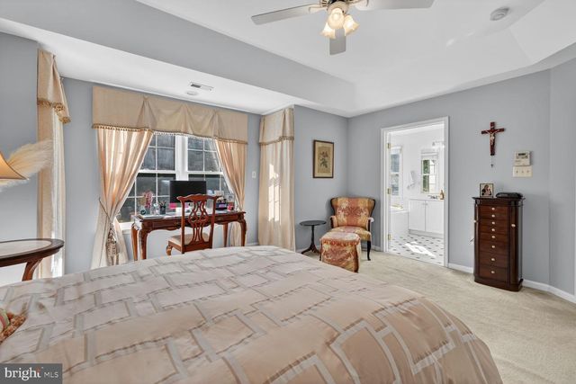 9511 OLD GEORGETOWN RD, Bethesda, MD 20814