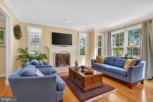 9511 OLD GEORGETOWN RD, Bethesda, MD 20814