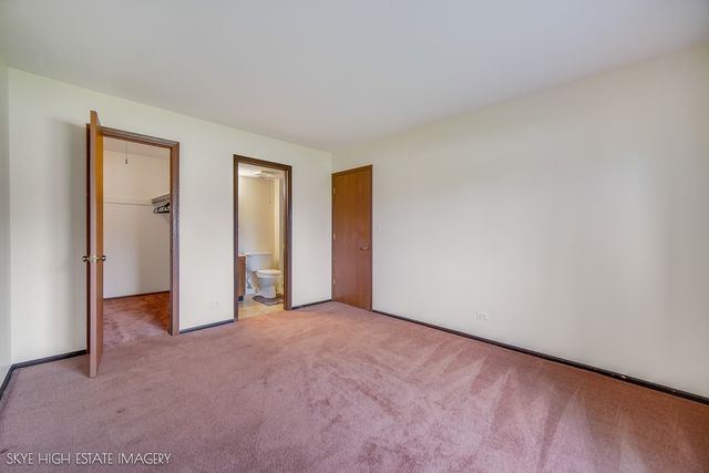 1241 S Williams Street 40-1, Westmont, IL 60559