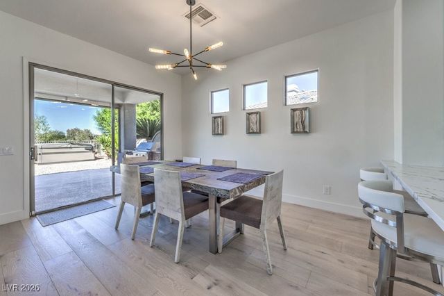 16 Holston Hills Road, Henderson, NV 89052