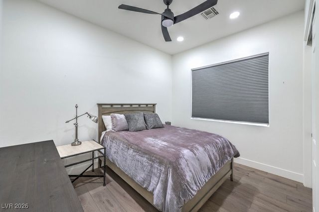 16 Holston Hills Road, Henderson, NV 89052